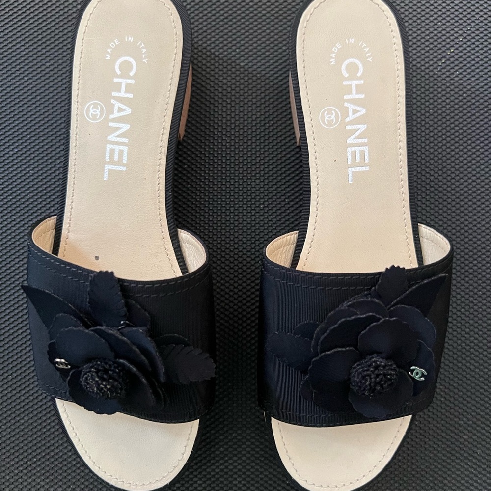 Chanel sandal clog mules - Picture 10 of 12